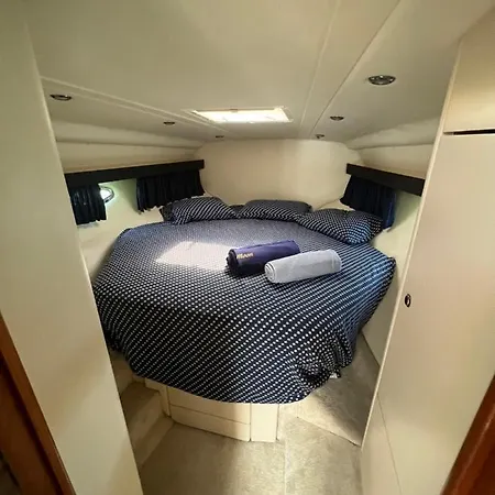 White Eagle Cruises Mykonos Bådhotel